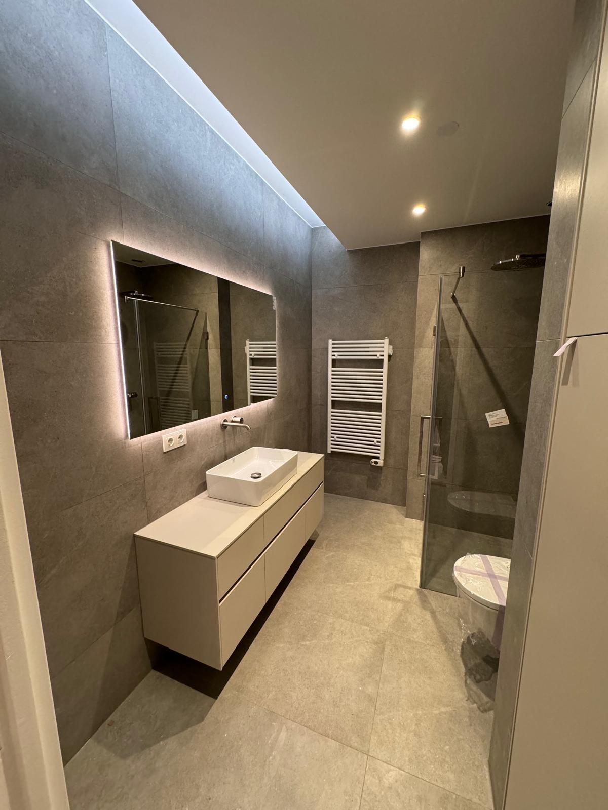 Strakke Badkamer Transformatie